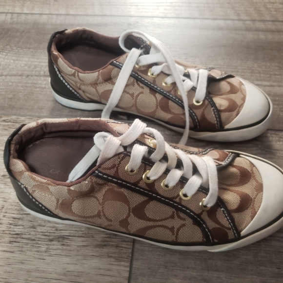 Coach signature tennis shoes - Picture 9 of 12